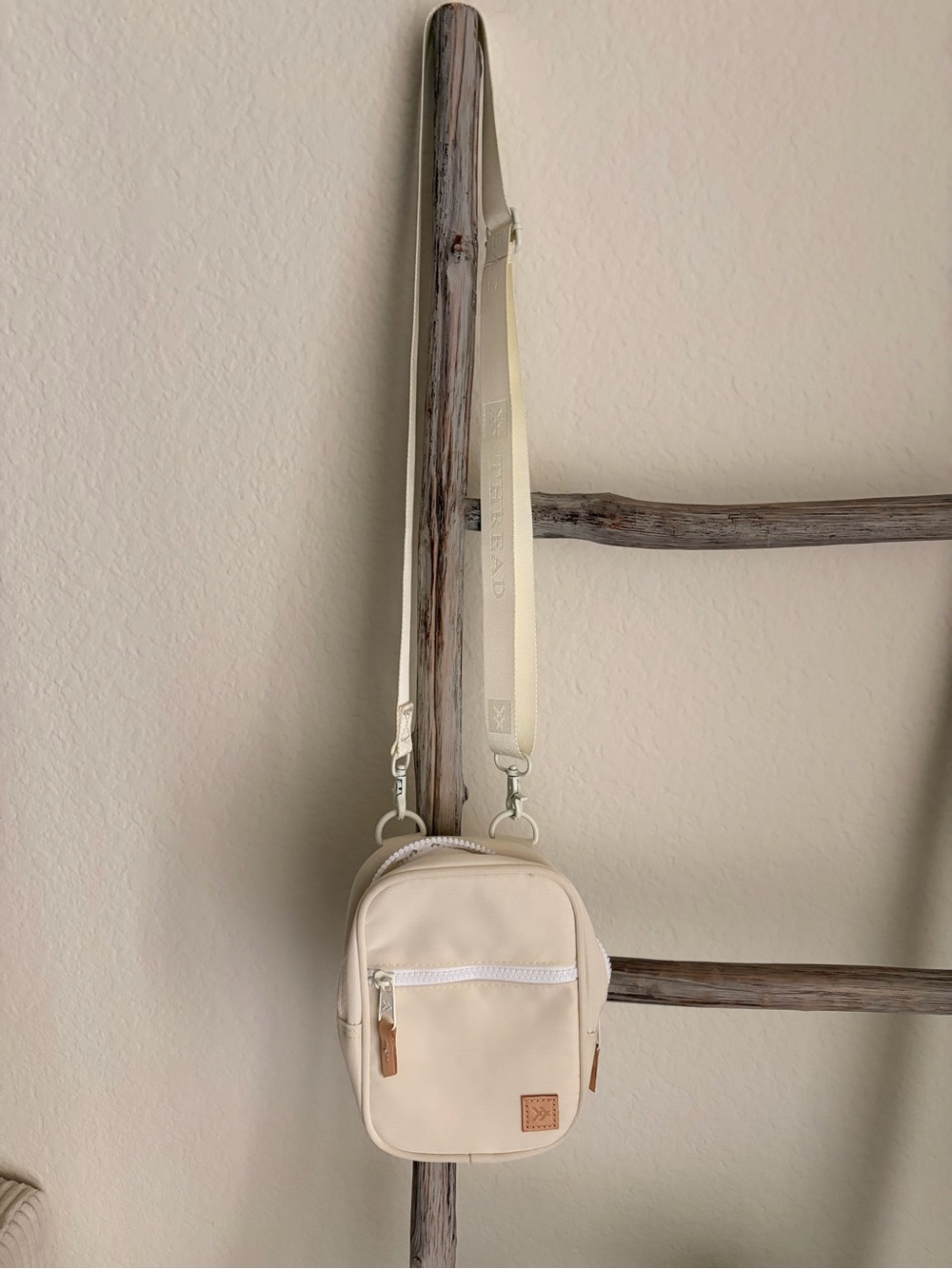 Thread Wallets Crossbody Bag